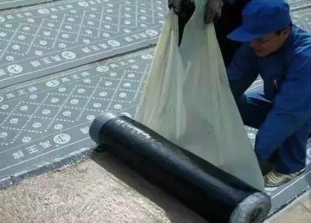 開來(lái)自粘改性瀝青防水卷材屋面防水工程施工工藝