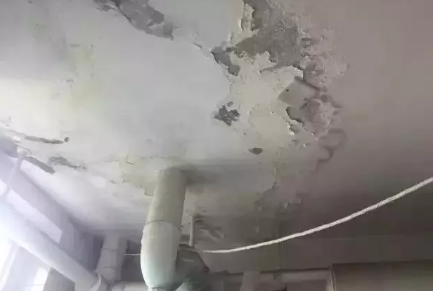 雨雪季節(jié)房屋漏水、滲水、洇水如何解決?